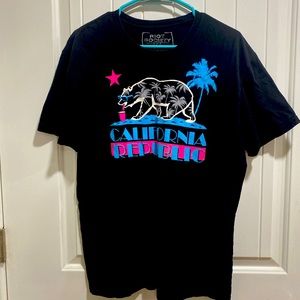 California Republic t-shirt with neon print. Size Large.